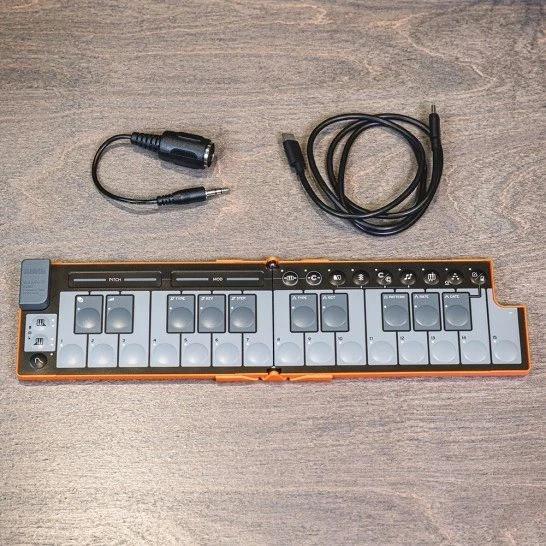 Korg nanoKEY Fold Keyboard. Beige. - Image 2 of 4