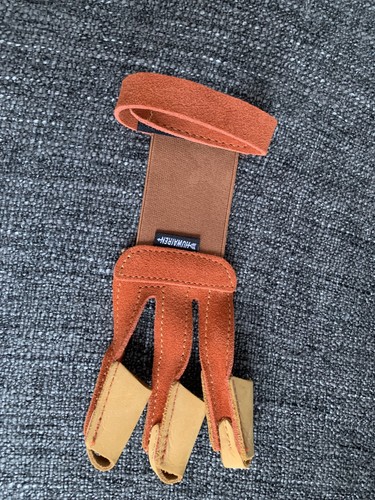 Archery Shooting Gloves 3 Finger Leather  - Picture 3 of 3