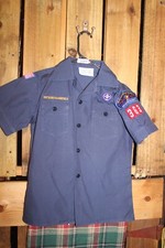 Boy Scouts of America BSA Youth Shirt Medium Blue Cub