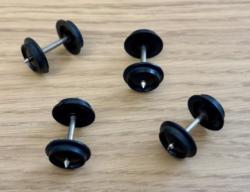 Lot De 12 Essieux En Plastique Pour Modélisme Ferroviaire HO (1/87) - Diamètre 11,6 Mm - Occasion Très Bon état