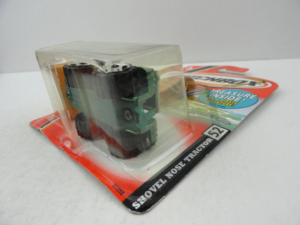 2005 Matchbox #52 Shovel Nose Tractor (Green, Treasure Inside Card) - Image 3 of 4