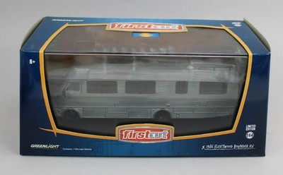 1:64 GreenLight *FIRST CUT RAW* 1986 Fleetwood Bounder RV Motorhome Camper *NIB*