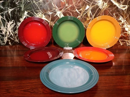 LE CREUSET - Rainbow / Rainbow - 6 beautiful plates Ø 22 cm