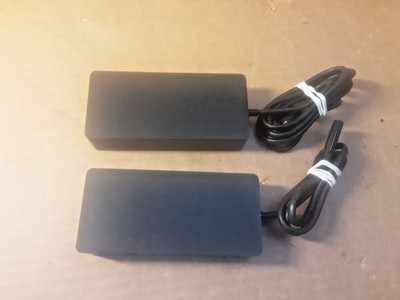 Microsoft Surface Pro 1661 Dockingstation mit Surface Pro 1749 Netzteil