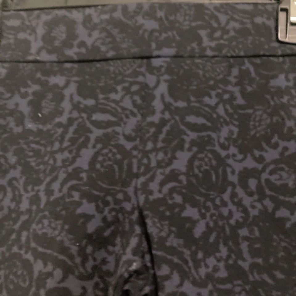 Matty M High Waist Pull On Skinny Leggings Black Floral Size XS Made In USA - Image 3 of 4