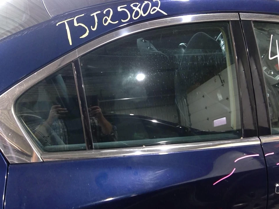 Used Rear Right Door Assembly Rear Side fits: 2014 Nissan Maxima w/o automatic u - Image 2 of 4