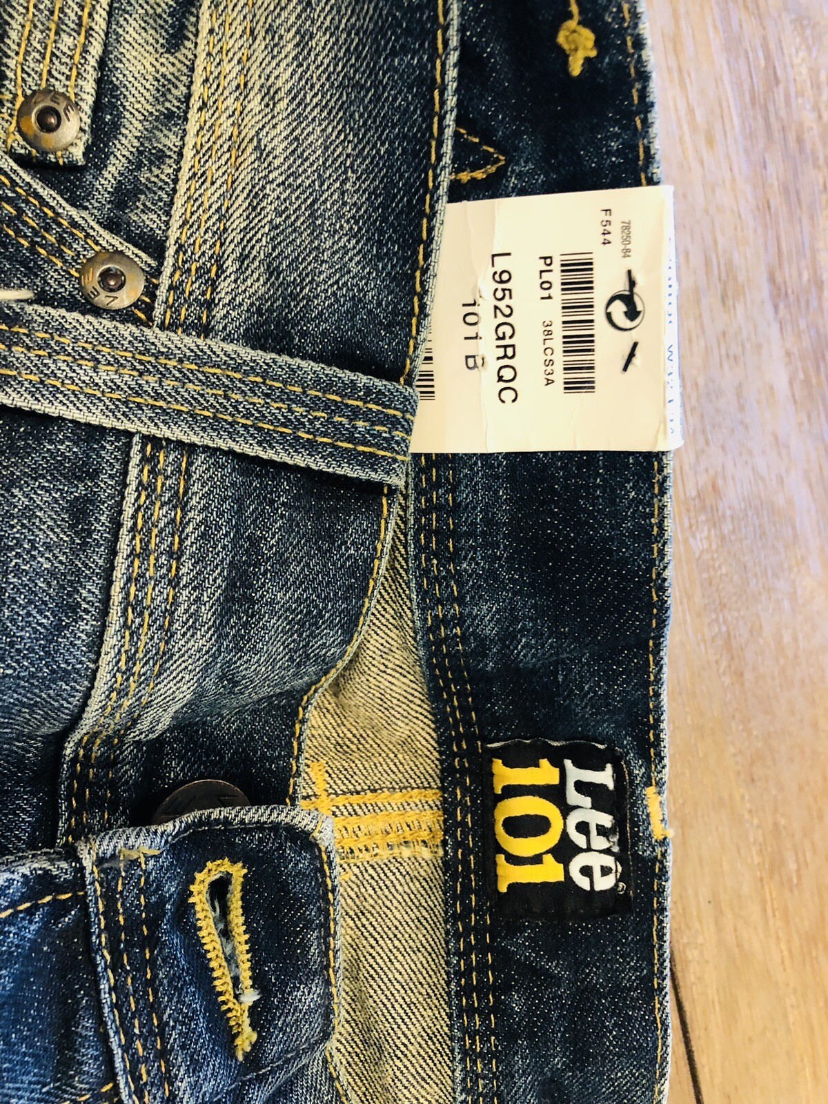 Lee 101B THE ORIGINAL COWBOY  JEANS   Style # L952GRQC(W32 L 34) $325