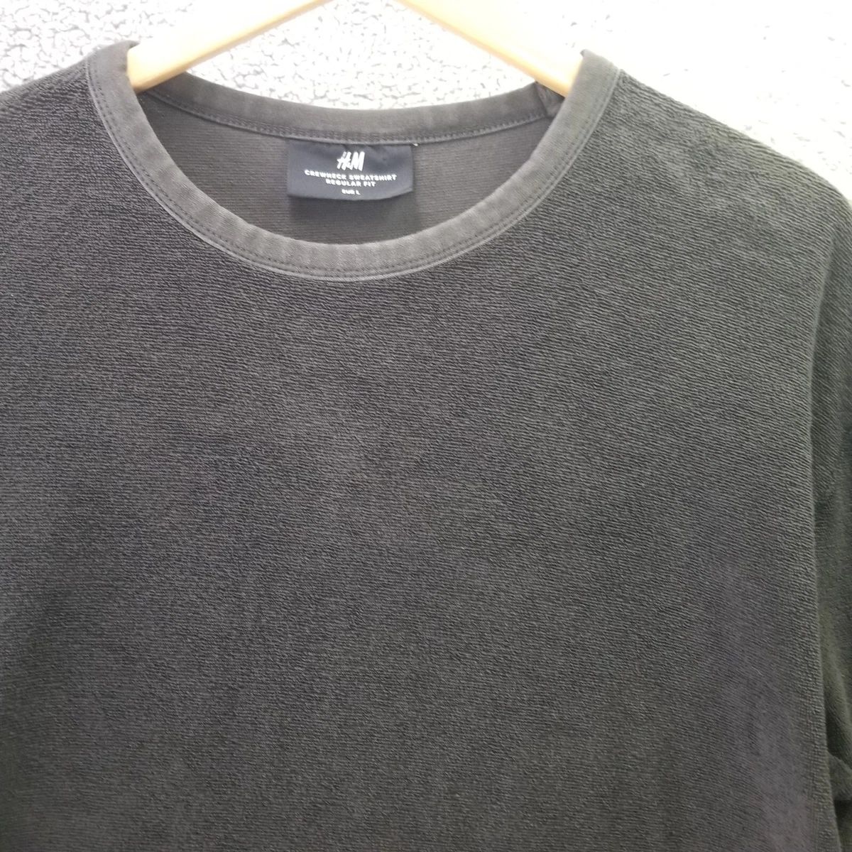 H&m crew neck hotsell sweatshirt regular fit