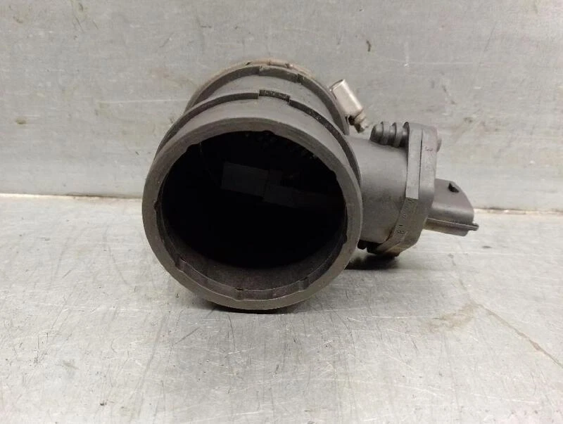 0281002180 caudalímetro para OPEL VECTRA B STATION WAGON (J96) 2.0 1996 5370168 - Imagen 3 de 4