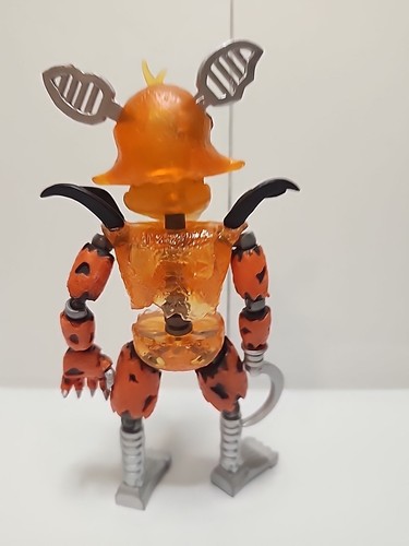 Funko FNAF Modellino Curse Of Dreadbear Grimm Foxy 6" - Foto 2 di 3