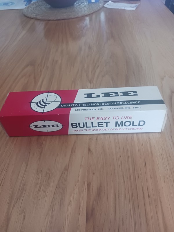 LEE R.E.A.L. BULLET MOLD DOUBLE CAVITY - 50 CAL 250 GRAIN EXCELLENT IN BOX
