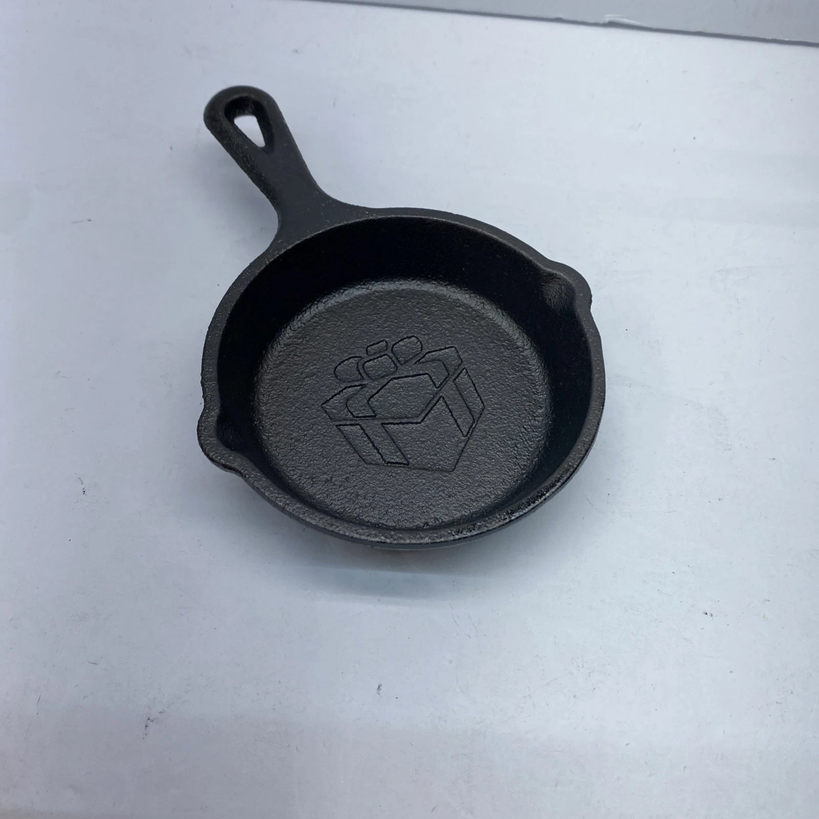 Lodge Cast-Iron 3.5 Inch Mini Skillet
