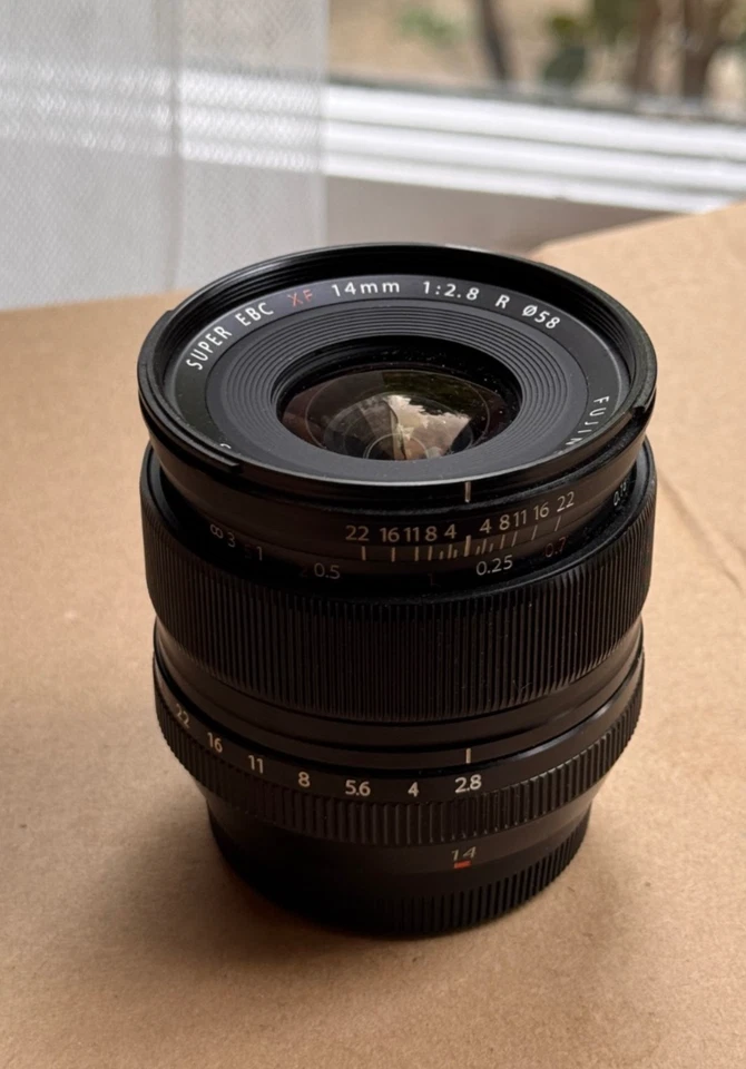 Fujifilm Fujinon XF 14mm F2.8 R Lens PRIME LENS FUJI X MOUNT - EX DISPLAY - Image 3 of 4