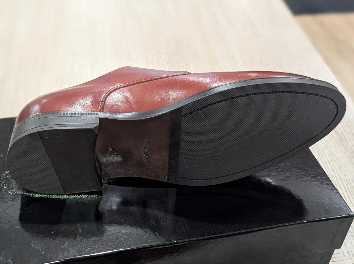 $435 Mens Magnanni \