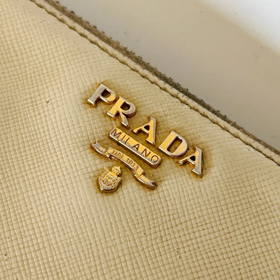 PRADA portafoglio zip-around Saffiano beige – originale – usato/segni d’uso - Immagine 4 di 4