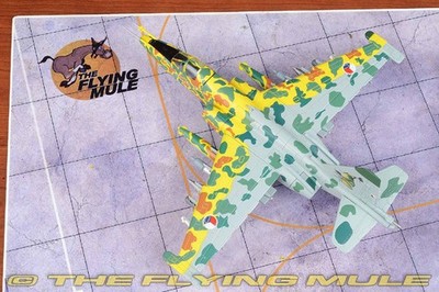 Hobby Master 1:72 Su-25K Frogfoot Czechoslovak Air Force 30th