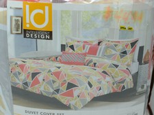 Intelligent Design Alicia Modern Twin / Twin XL Duvet Set