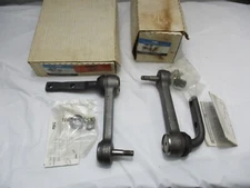 1990-2005 Chevy Astro~ GMC Safari~2WD~IDLER ARMS LH + RH TRW 190133 190132
