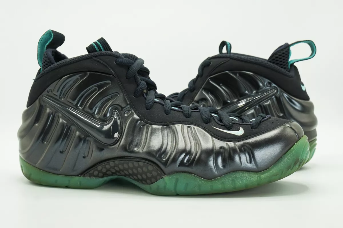 Dark top pine foamposites