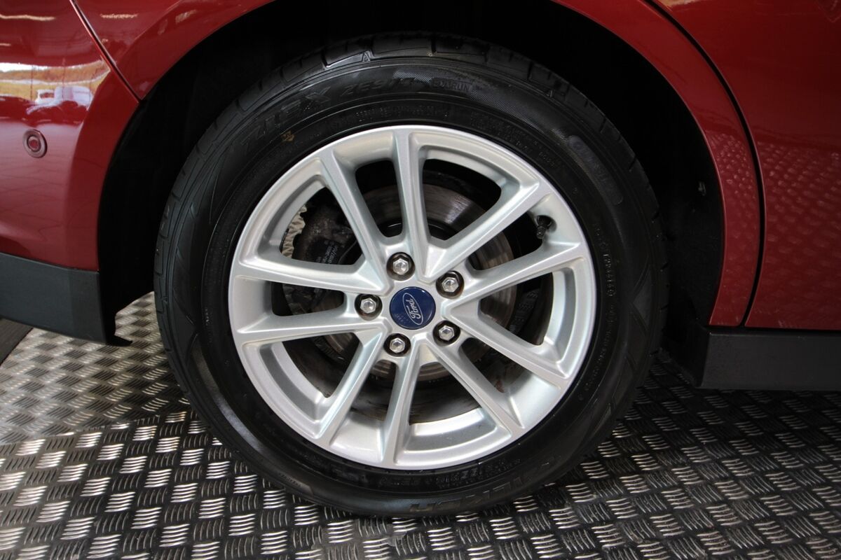 Ford C-MAX 1,5 TDCi 120 Trend