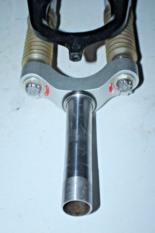 Specialized Future Shock Suspension MTB Fork Set 26" 11/8" Threadless ExtraParts - Image 3 of 4