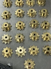 1 BOSTON GEAR BRONZE LADDER CHAIN SPROCKET 10 TEETH 1A PITCH- .185" --1/8" BORE