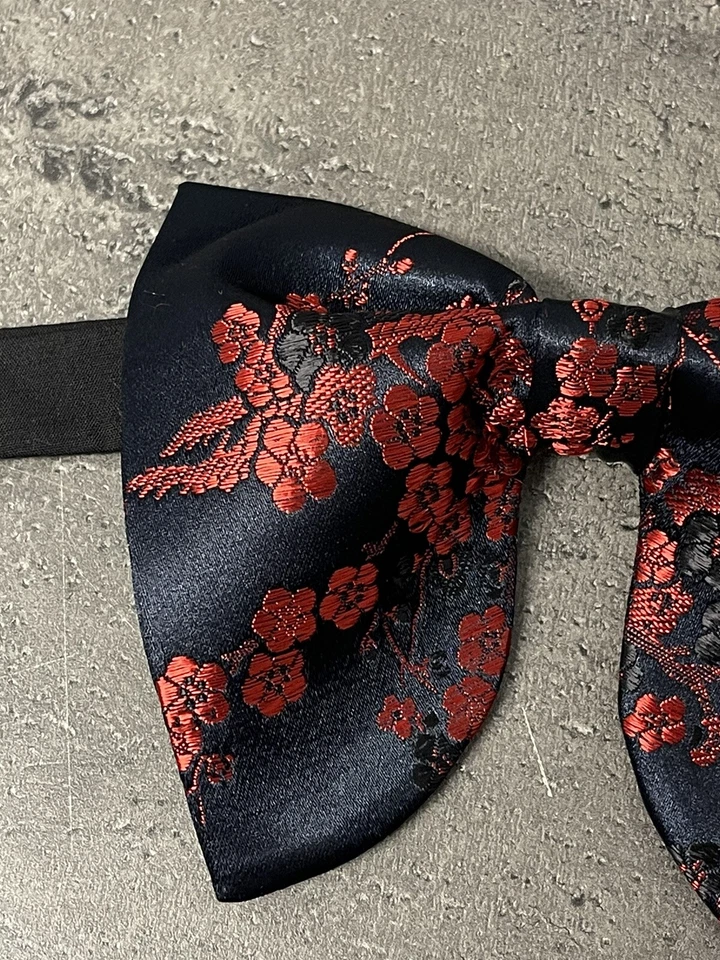 Pajarita de satén FloraL negra/roja de gran tamaño hecha a mano estilo vintage boda graduación Foto 2 de 3