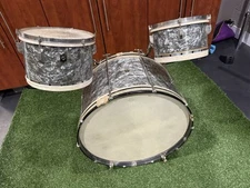 Vintage Leedy 3pc Drumset 26”-11”-13”