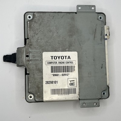 2008 Toyota Matrix ECU ECM 89661-02R12