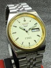 vintage seiko 5 automatic day date movemvent no. 7s26A japan made men's watch.