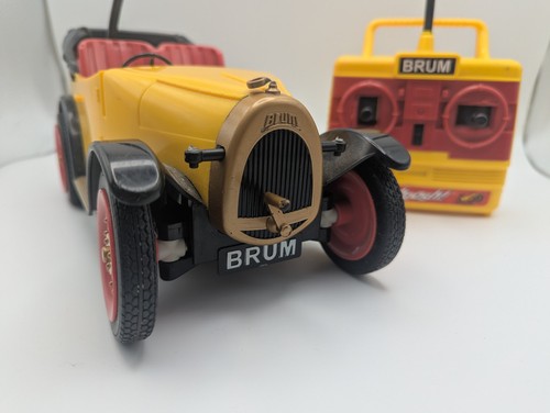 Coche de trapo vintage 2006 'Brum' RC control remoto - no funciona + falta pantalla - Imagen 2 de 19