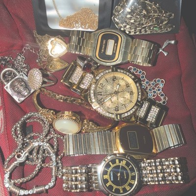 Random Mixed Jewelry Lot (Msg Me If You Have An Offer)
