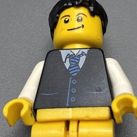 Lego twn104 Minifigure Black Vest Yellow Man 2010 From Set 10211 Grand Emporium