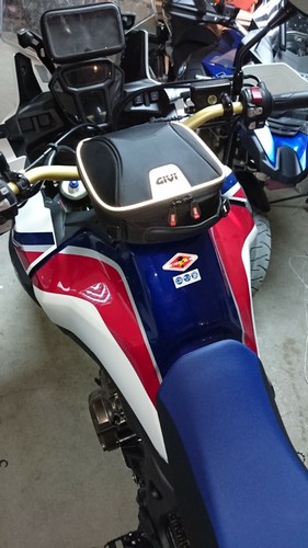 Honda Africa Twin CRF1000 / 1100 Tank Bag adapter for Givi tanklock Tankbags - Picture 6 of 6