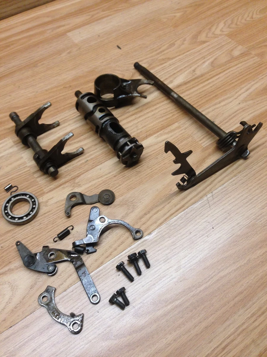 Honda CB650 NightHawk 1980 Engine GearBox Gears Selector Assembly