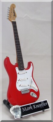 MARK KNOPFLER Dire Strait Miniature Guitar  w/ Guitar Pick