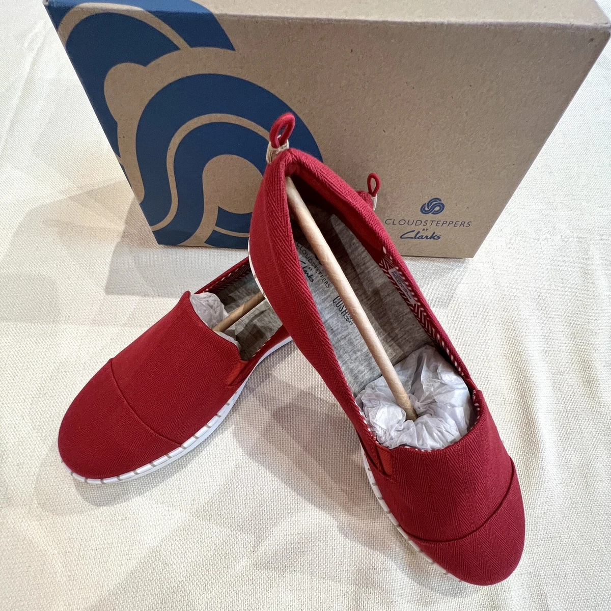 Clarks cloudsteppers espadrille deals