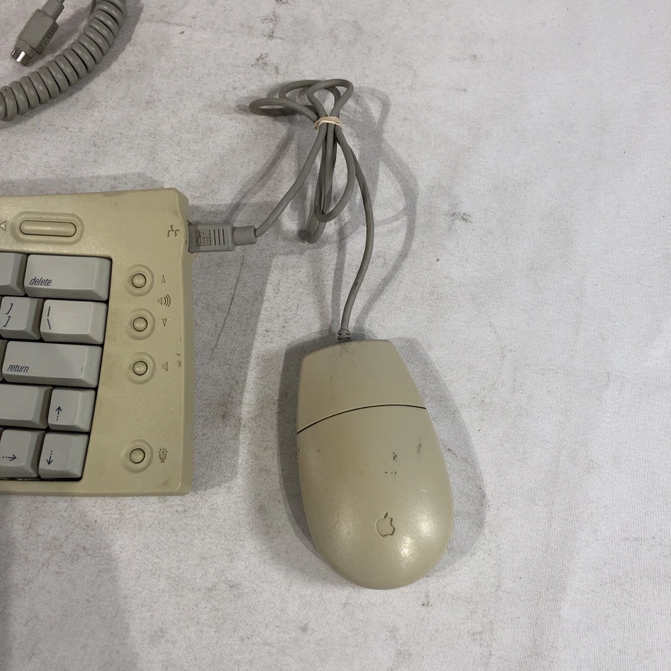 VINTAGE RARE APPLE M1242 ADJUSTABLE Ergonomic KEYBOARD Computer - Image 3 of 4