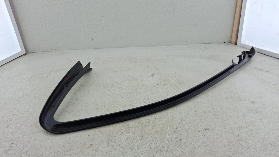 Marco de ventana de puerta delantera izquierda Mercedes-Benz C300 2008-2014 OEM Foto 4 de 4