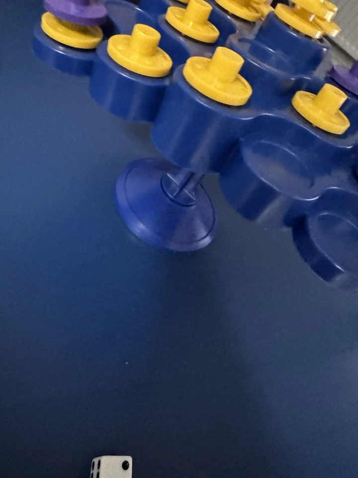 Topple Game - Winning or losing hangs in the balance! - Pressman 1999. Complete - Image 4 of 4