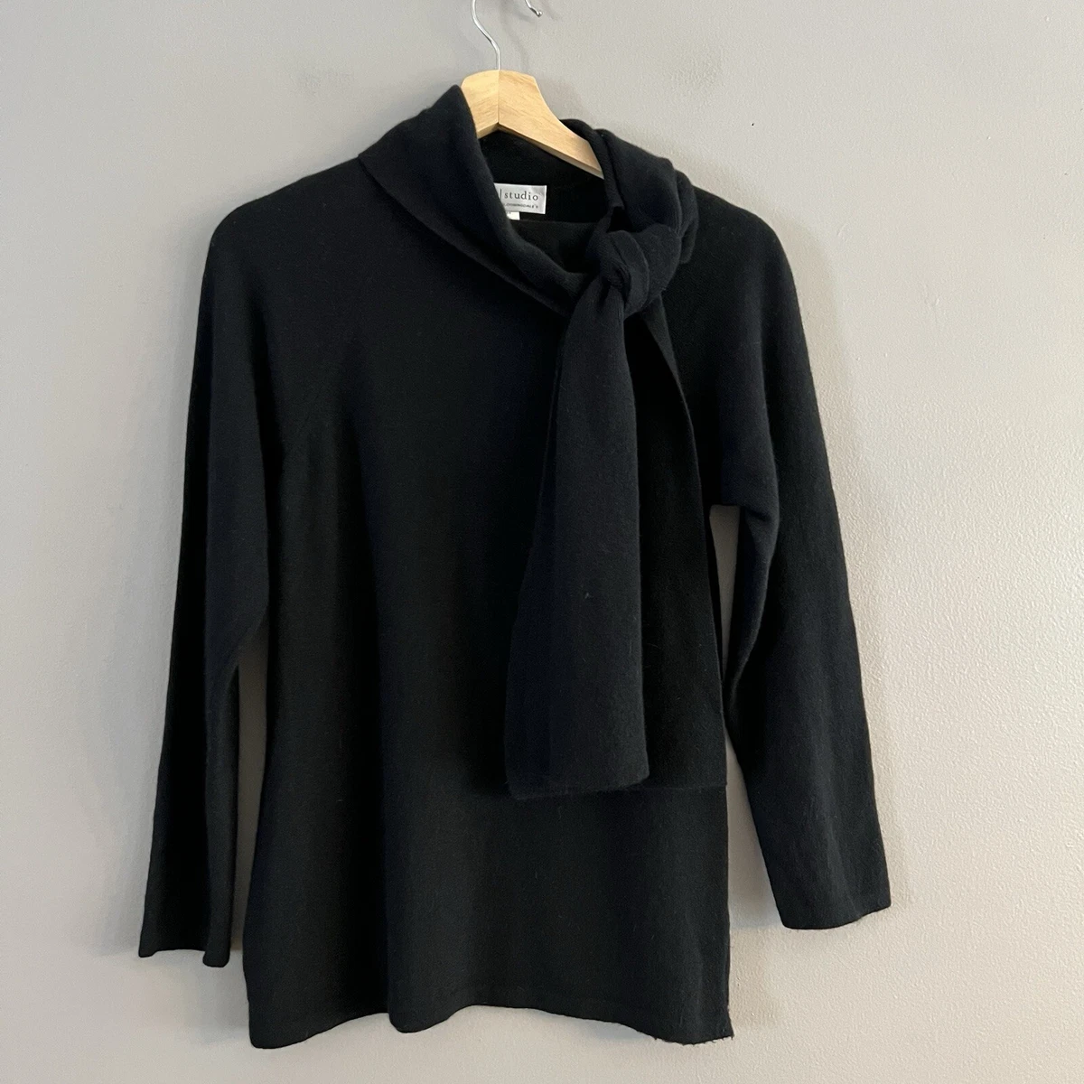 Pull Bloomingdale’s Sutton Studio En Laine Mérinos 100% - Taille L, Col V - Occasion Très Bon état