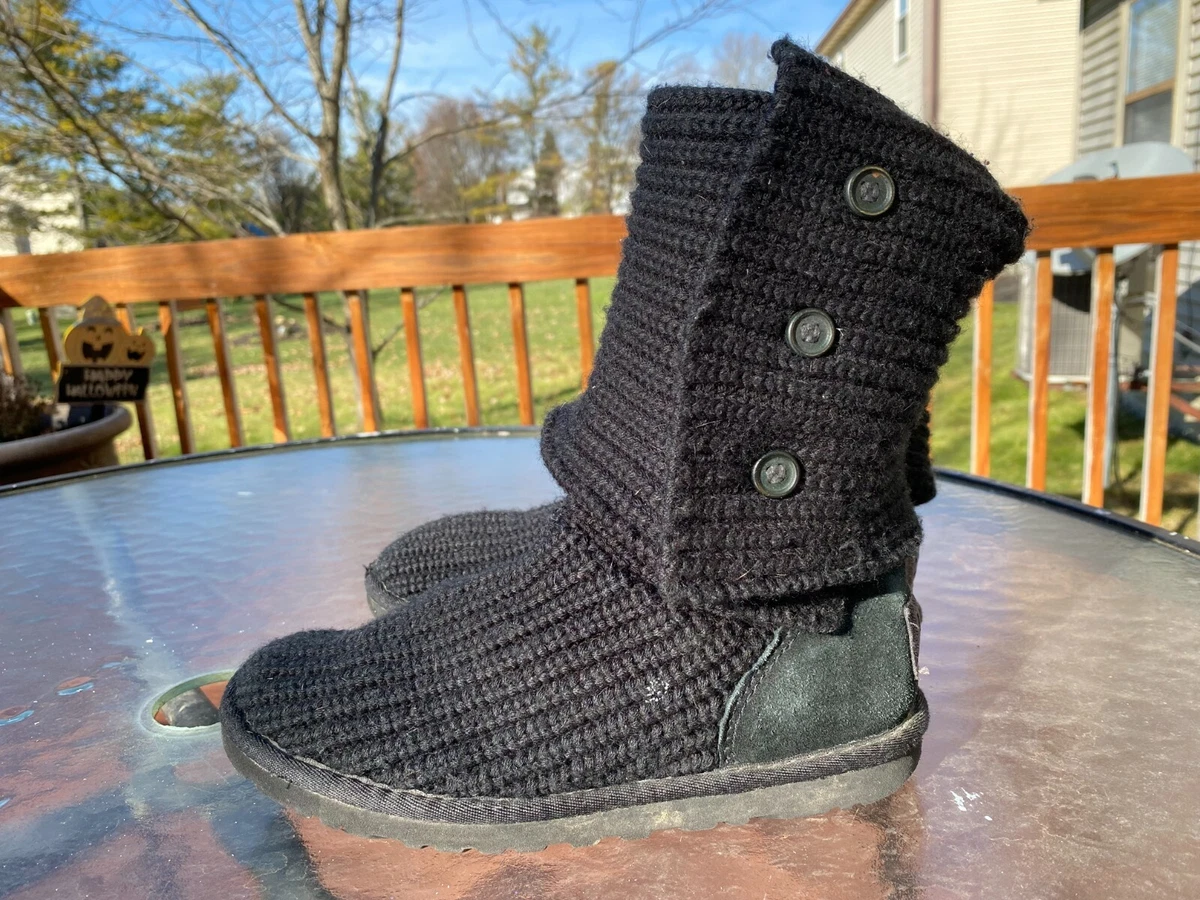 UGG Australia 5819 Women s Classic Knit Black Crochet Boots Size 6