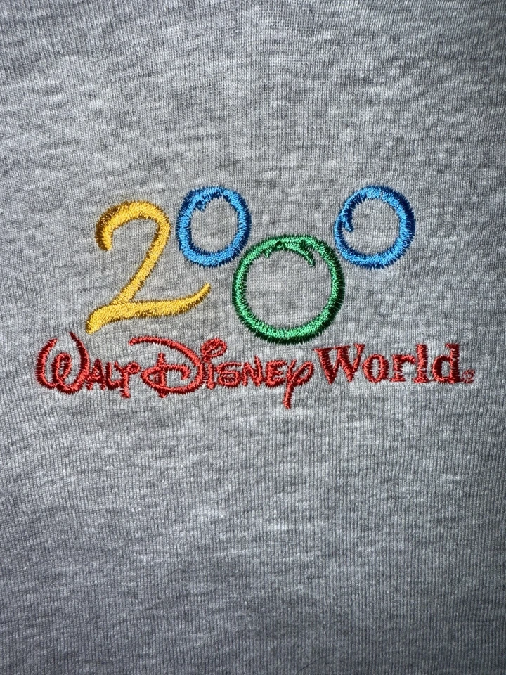 Camiseta Mickey Niñas Vintage Disney World Año 2000 Talla Mediana Juvenil Foto 3 de 4