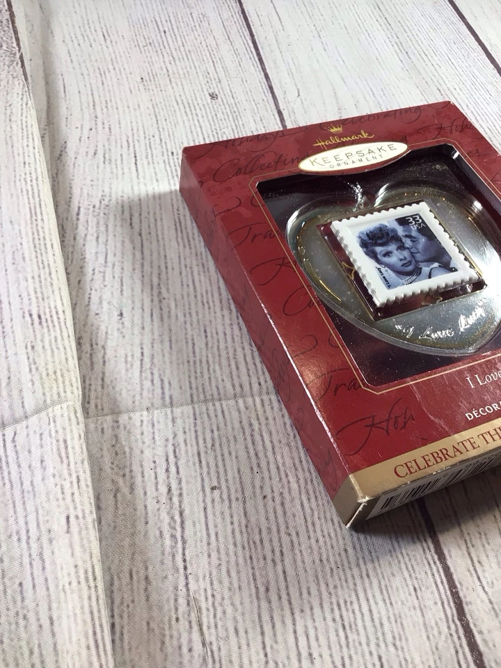 I Love Lucy Celebrate Hallmark Keepsake Ornament The Century Collection 1999 Foto 3 de 4
