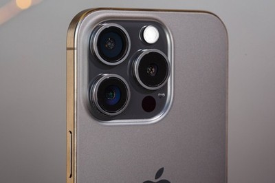 Apple iPhone 15 Pro - 256GB - Black Titanium (Unlocked) for sale