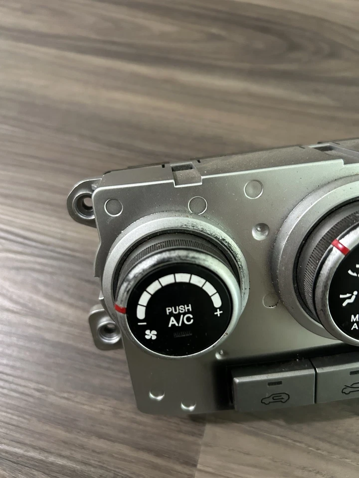 Unidad de módulo de control climático de temperatura calentador de aire acondicionado Hyundai Veracruz 2007-2012 OEM Foto 3 de 4