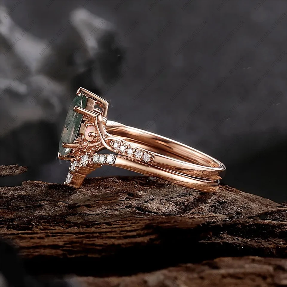 Delicado anillo de boda corona Art Deco de ágata musgo corte hexagonal, ópalo y diamantes Foto 2 de 4