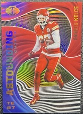 2020 Travis Kelce Illusions Red Astounding Insert Card Chiefs 78/149 COLOR MATCH