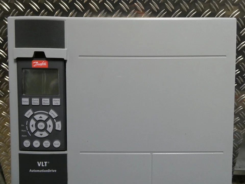 Danfoss FC-302P30KT7E21H2XGCXXXSXXXXALBXCXXXXD0 - Bild 4 von 4