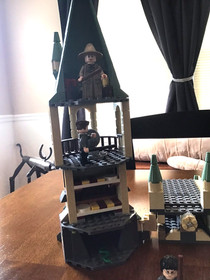 LEGO Harry Potter: Hogwarts (4867) castle complete w box and instructions